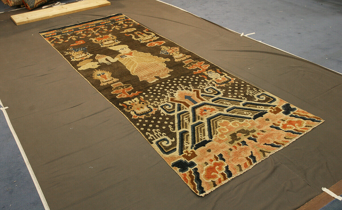 Antiker chinesischer Ningxia-Teppich mit symbolischen Motiven n°:23024947